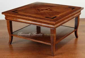 Tavolino da salotto stile classico in legno intarsiato made in Italy